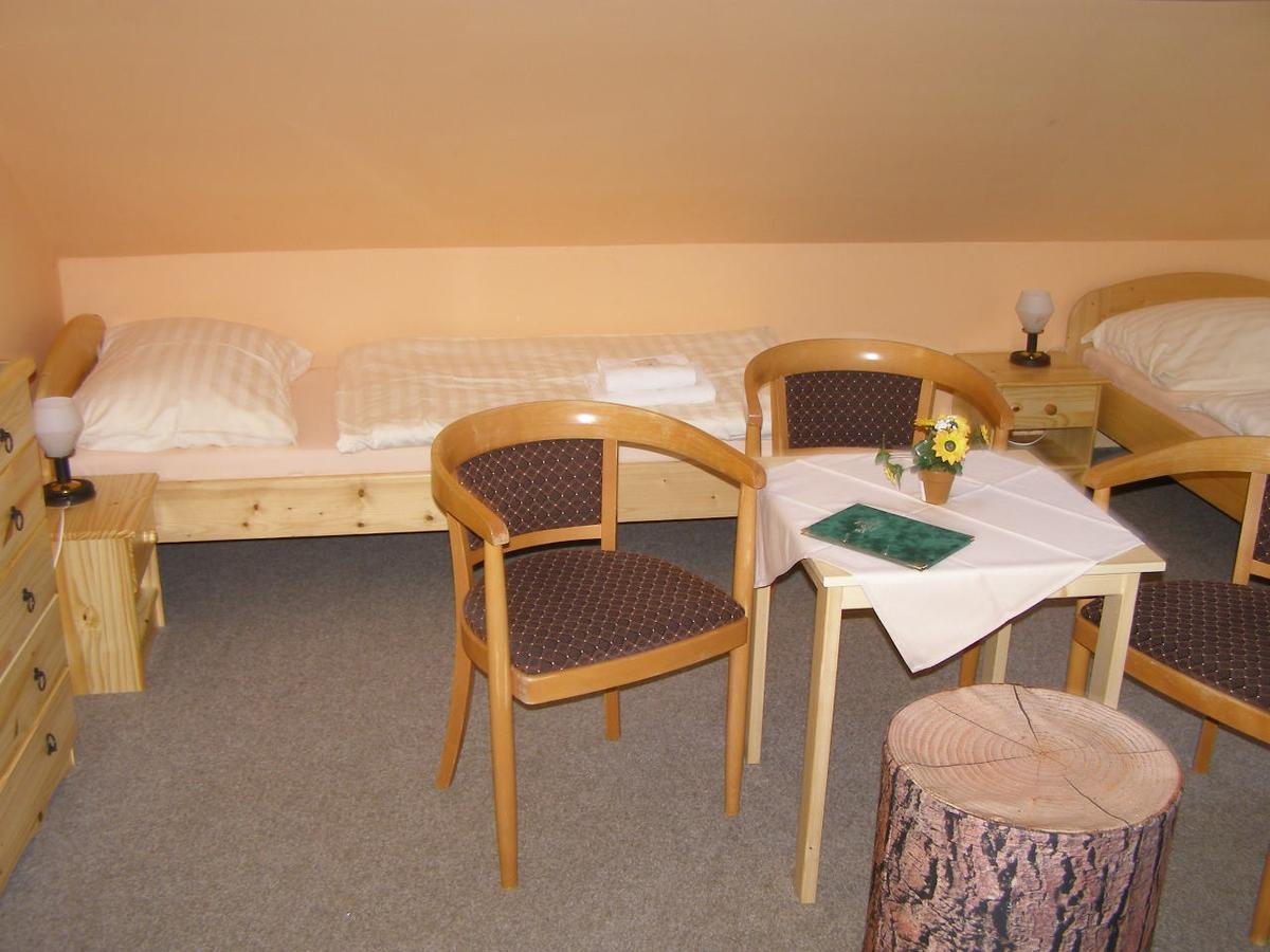 Hotel Garni Belveder Hřensko エクステリア 写真